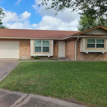 Gypsy Meadow Villa Victoria Exterior photo